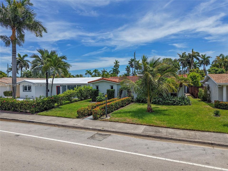 待售: $775,000 (3 贝兹, 2 浴室, 1606 平方英尺)