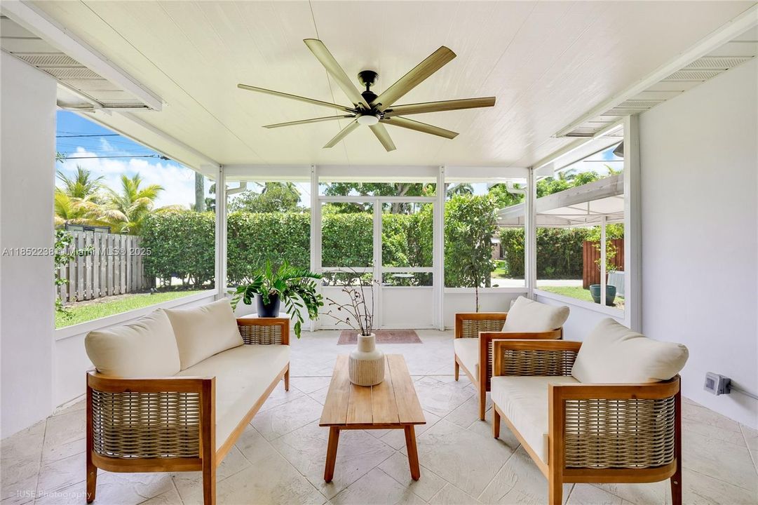 待售: $775,000 (3 贝兹, 2 浴室, 1606 平方英尺)