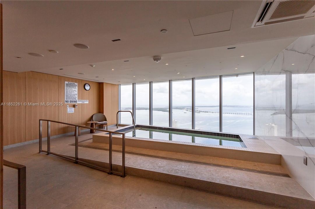 Active With Contract: $2,750,000 (3 beds, 2 baths, 2126 Square Feet)