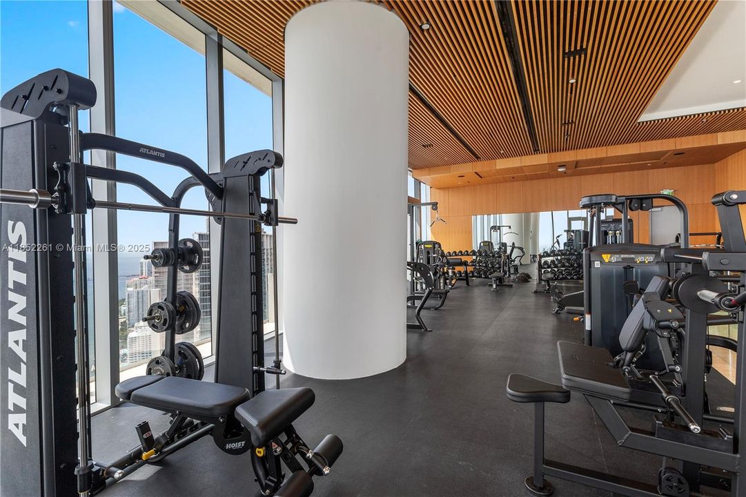 Active With Contract: $2,750,000 (3 beds, 2 baths, 2126 Square Feet)