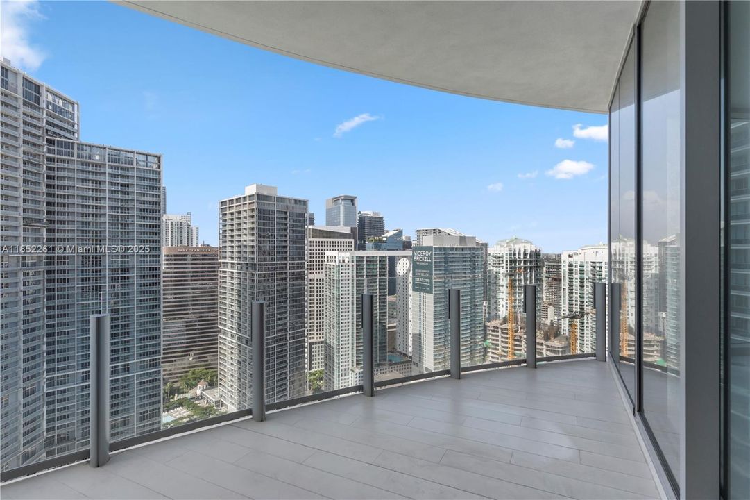 Active With Contract: $2,750,000 (3 beds, 2 baths, 2126 Square Feet)