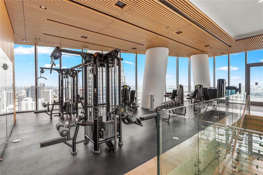 Active With Contract: $2,750,000 (3 beds, 2 baths, 2126 Square Feet)