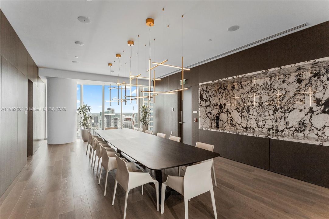 Active With Contract: $2,750,000 (3 beds, 2 baths, 2126 Square Feet)