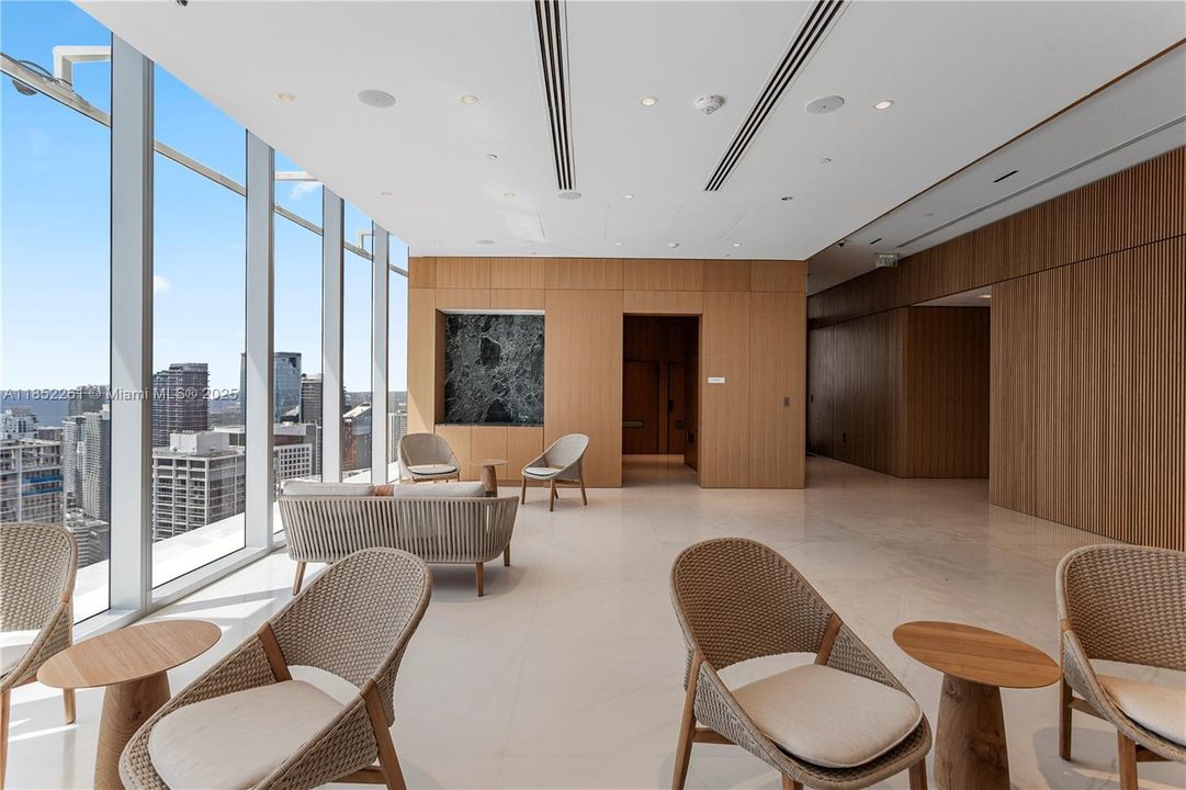 Active With Contract: $2,750,000 (3 beds, 2 baths, 2126 Square Feet)