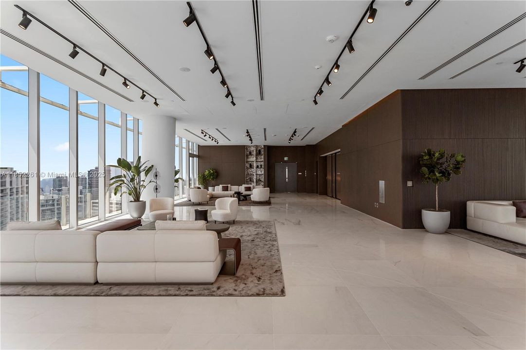 Active With Contract: $2,750,000 (3 beds, 2 baths, 2126 Square Feet)