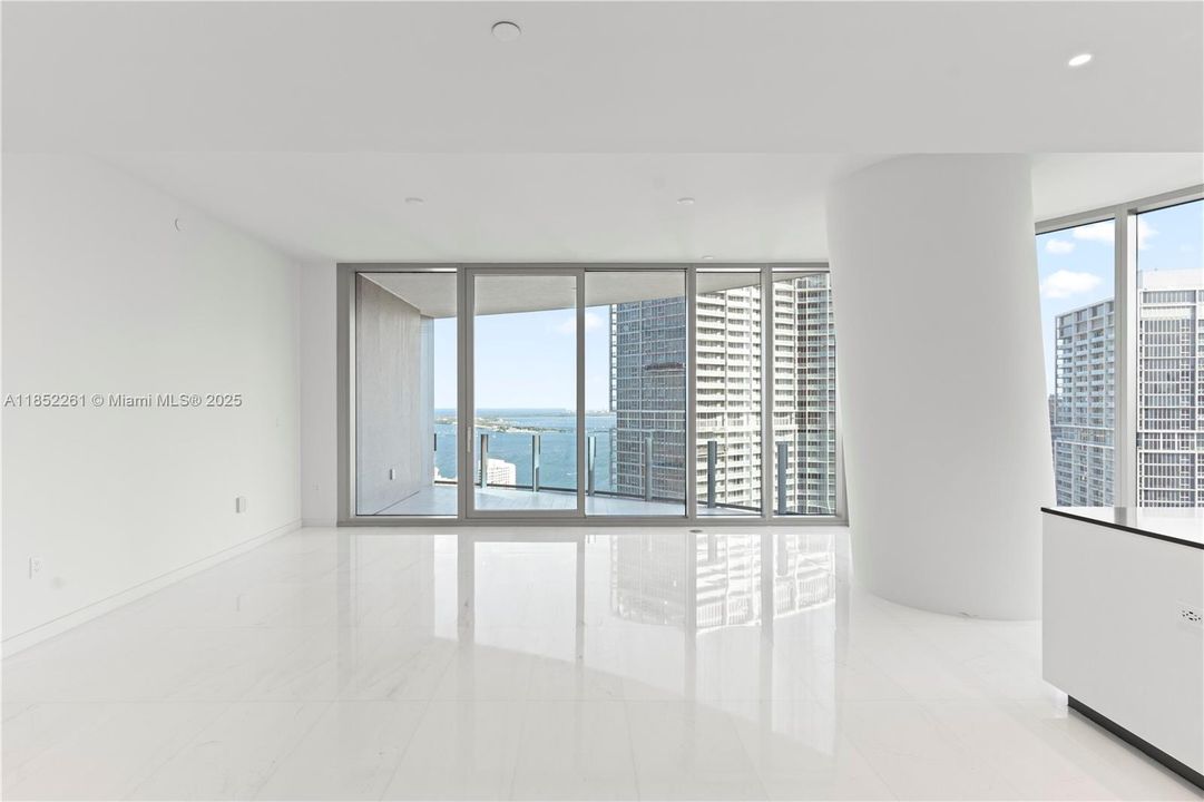 Active With Contract: $2,750,000 (3 beds, 2 baths, 2126 Square Feet)