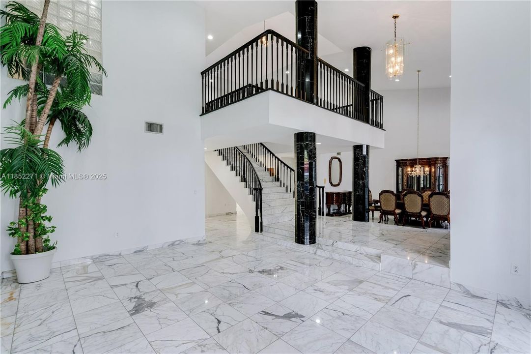 Active With Contract: $2,795,000 (5 beds, 5 baths, 5194 Square Feet)