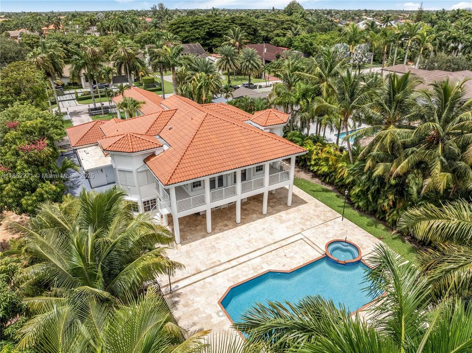 Active With Contract: $2,795,000 (5 beds, 5 baths, 5194 Square Feet)