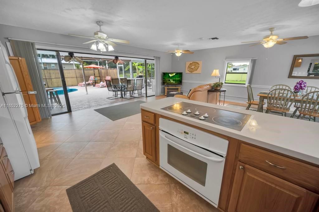 For Rent: $3,450 (3 beds, 2 baths, 1825 Square Feet)