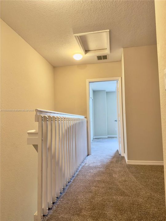 Recientemente alquilado: $1,850 (2 camas, 2 baños, 1227 Pies cuadrados)