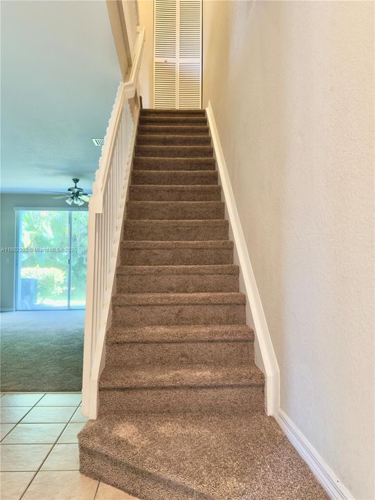 Recientemente alquilado: $1,850 (2 camas, 2 baños, 1227 Pies cuadrados)