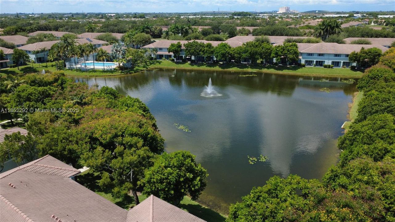 Recientemente alquilado: $1,850 (2 camas, 2 baños, 1227 Pies cuadrados)