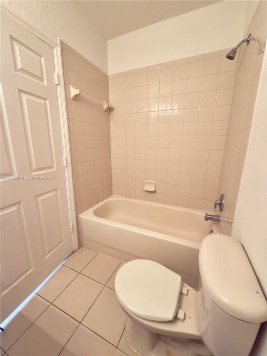 Recientemente alquilado: $1,850 (2 camas, 2 baños, 1227 Pies cuadrados)