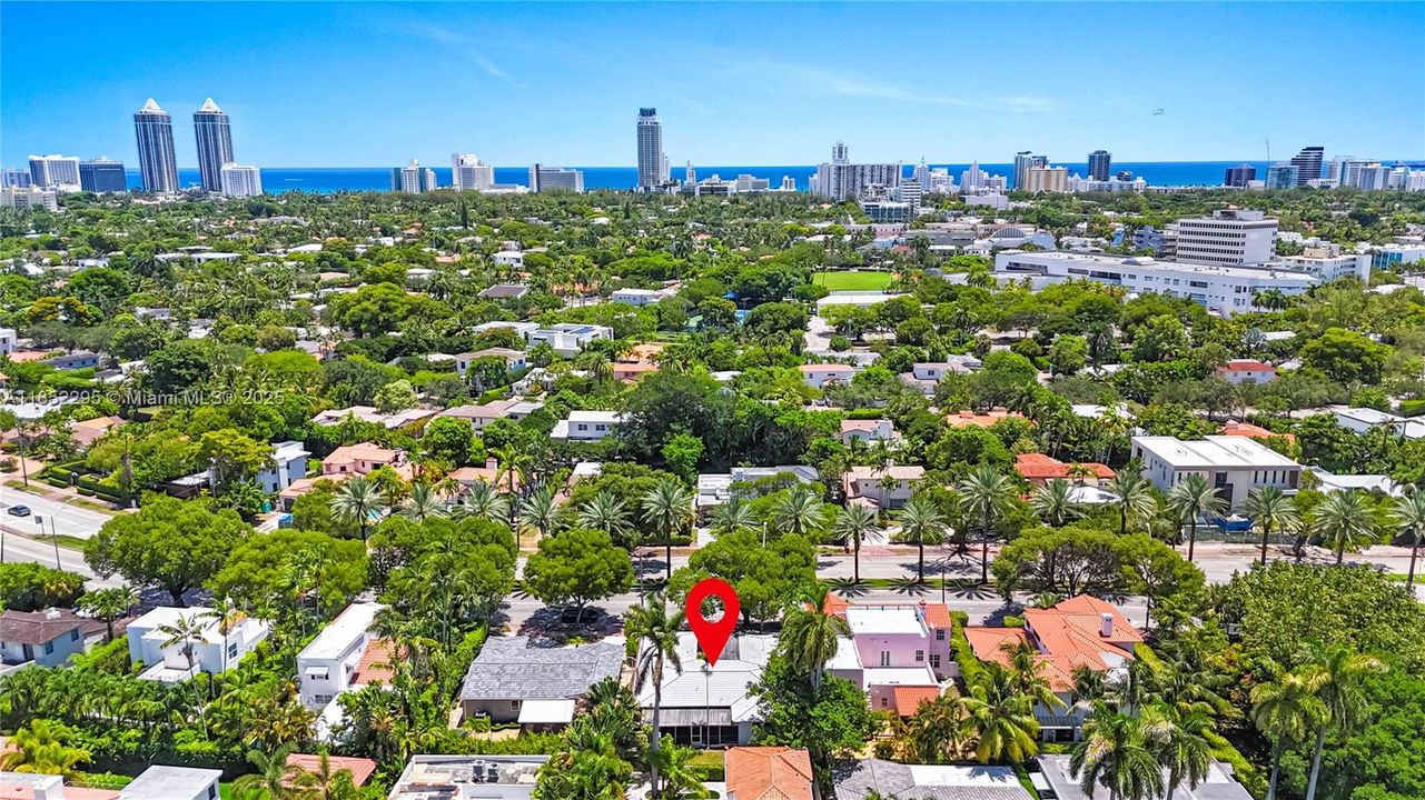 最近售出: $1,499,000 (3 贝兹, 2 浴室, 1932 平方英尺)