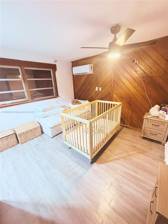 For Sale: $1,100,000 (2 beds, 2 baths, 1420 Square Feet)