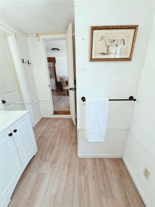 For Sale: $1,100,000 (2 beds, 2 baths, 1420 Square Feet)