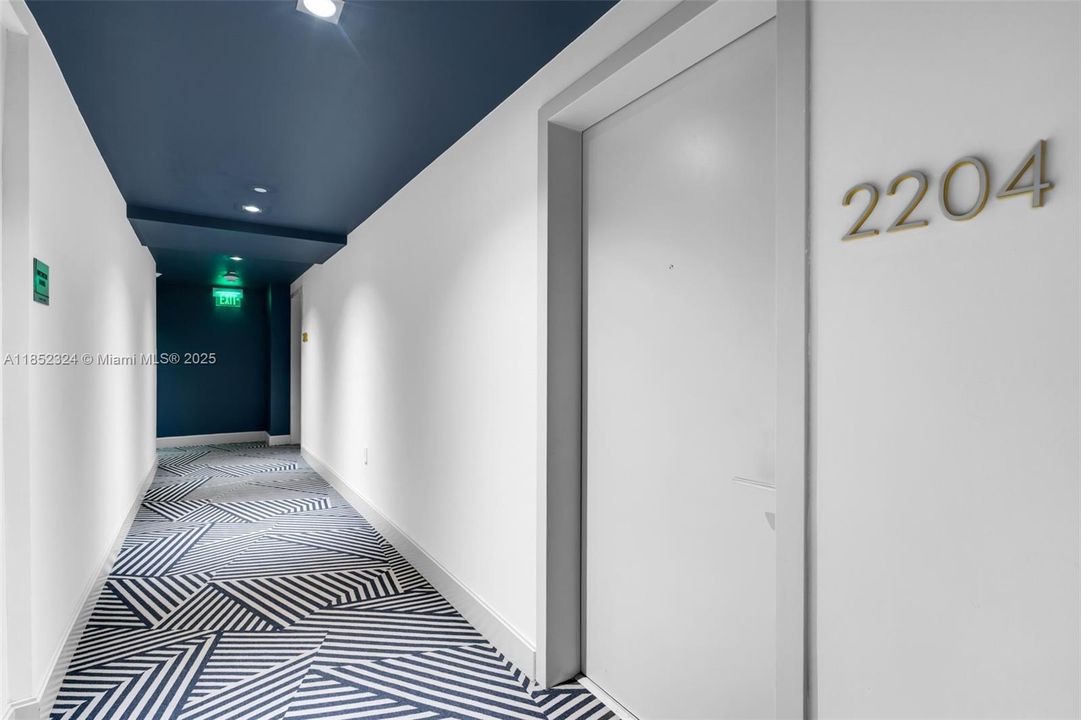 待售: $639,977 (1 贝兹, 2 浴室, 843 平方英尺)