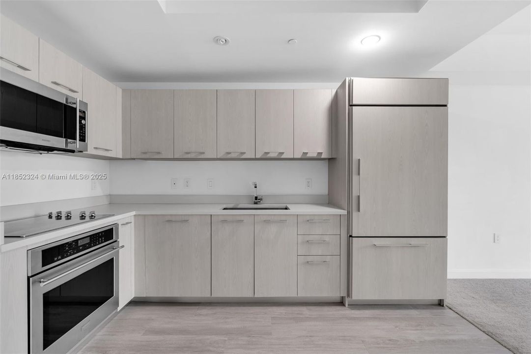 待售: $639,977 (1 贝兹, 2 浴室, 843 平方英尺)