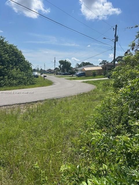 На продажу: $97,000 (0.45 acres)