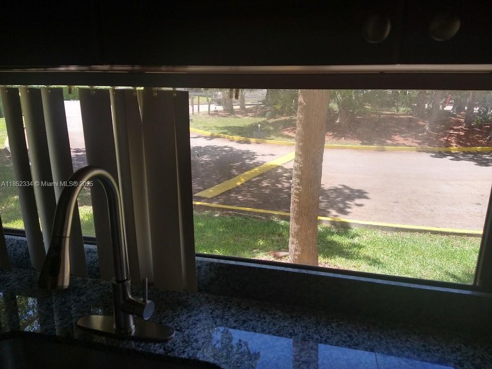 For Rent: $2,200 (1 beds, 1 baths, 767 Square Feet)