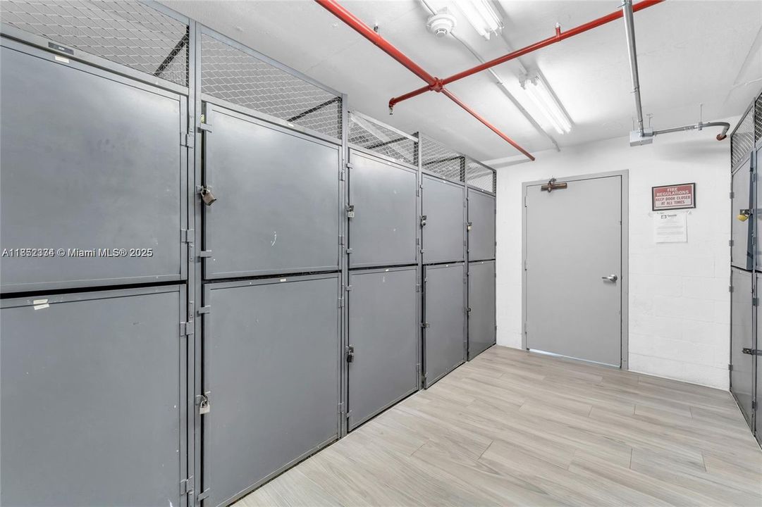 For Rent: $2,200 (1 beds, 1 baths, 767 Square Feet)