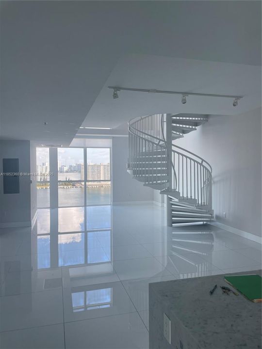 For Sale: $2,700,000 (4 beds, 4 baths, 3088 Square Feet)