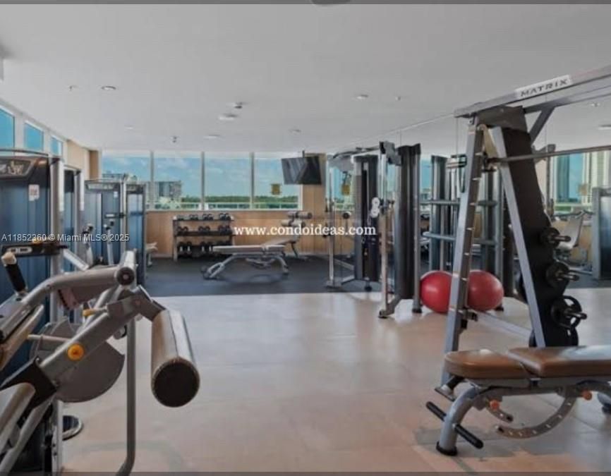 For Sale: $2,700,000 (4 beds, 4 baths, 3088 Square Feet)