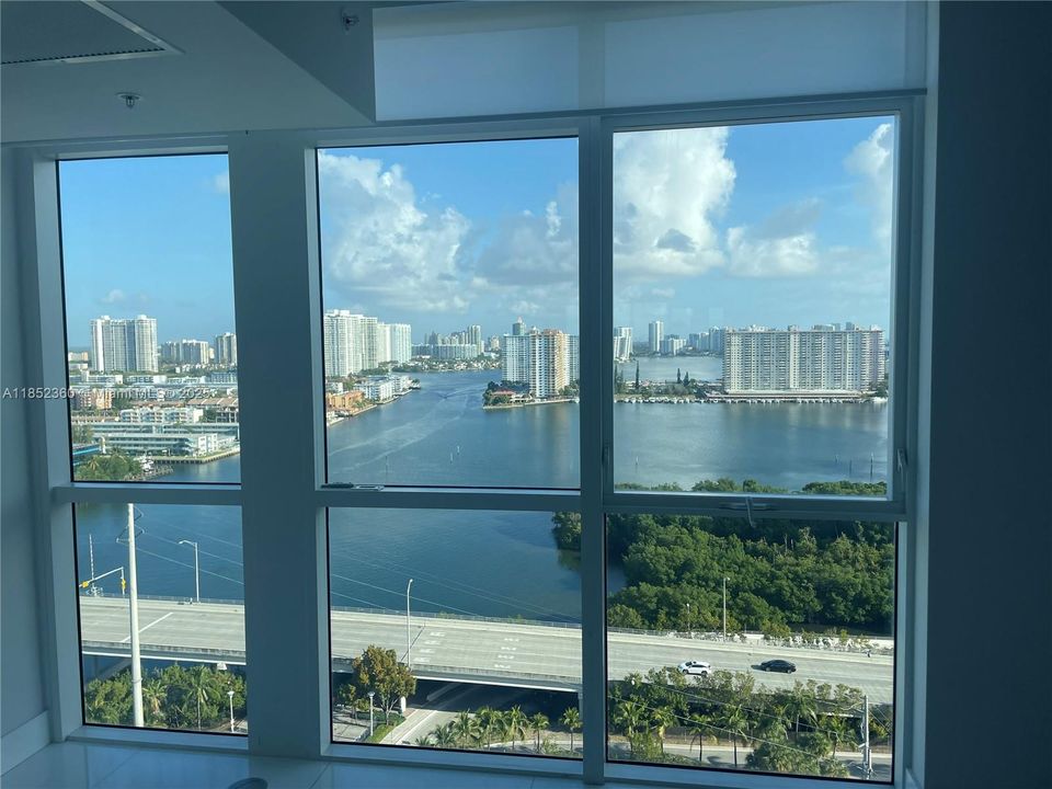 For Sale: $2,700,000 (4 beds, 4 baths, 3088 Square Feet)