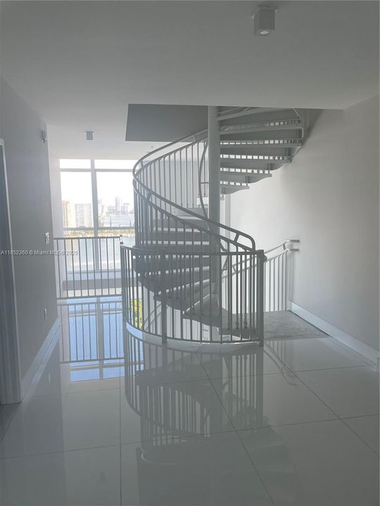 For Sale: $2,700,000 (4 beds, 4 baths, 3088 Square Feet)