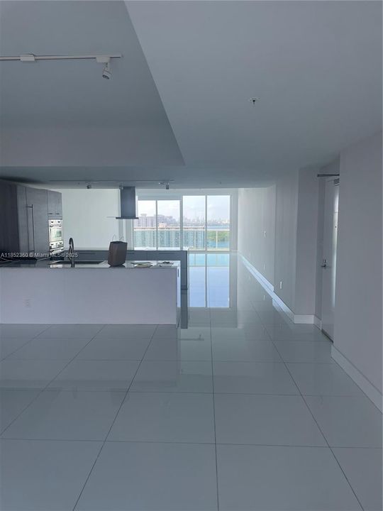 For Sale: $2,700,000 (4 beds, 4 baths, 3088 Square Feet)