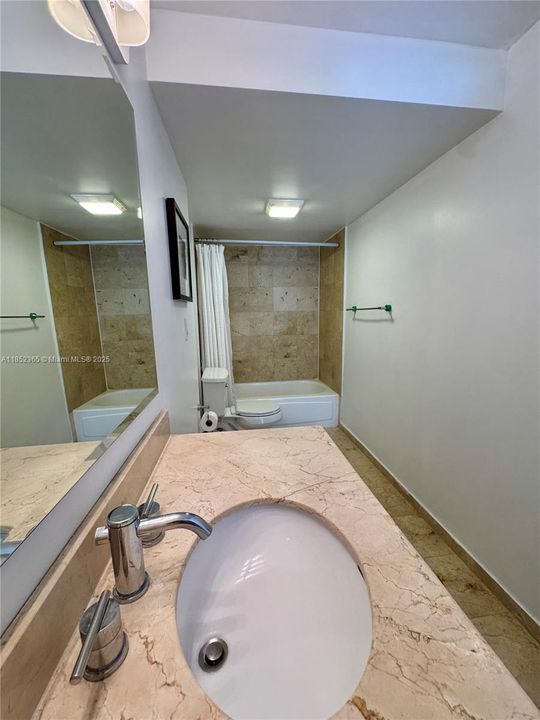 En Venta: $790,000 (1 camas, 1 baños, 896 Pies cuadrados)