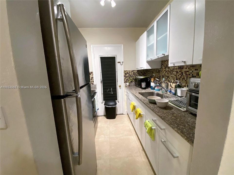 Recently Sold: $495,000 (1 beds, 1 baths, 530 Square Feet)