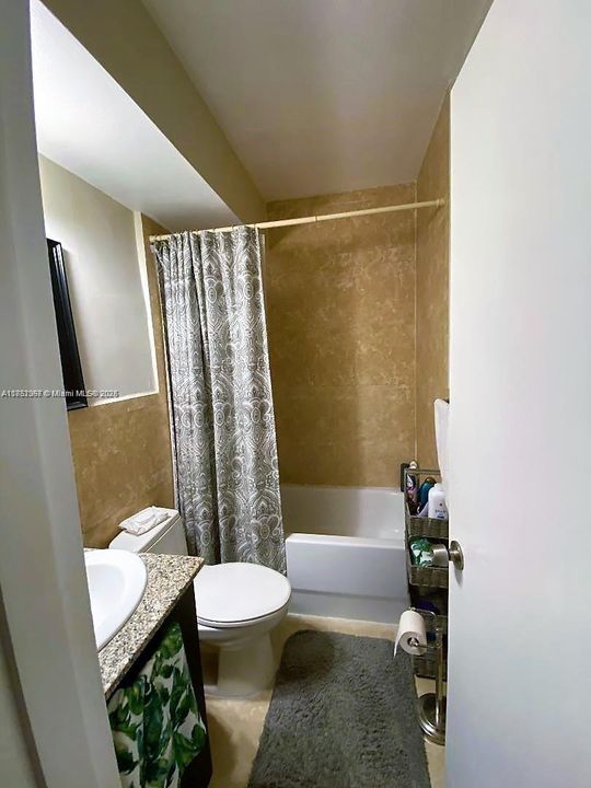 Recently Sold: $495,000 (1 beds, 1 baths, 530 Square Feet)