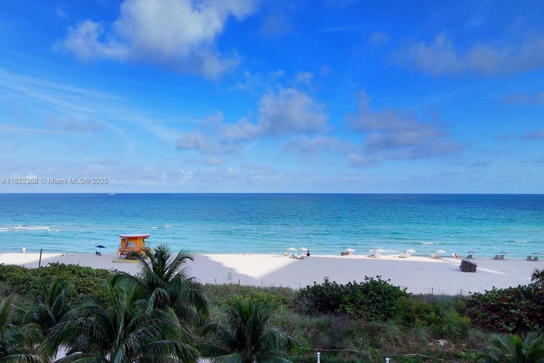 For Sale: $545,000 (2 beds, 2 baths, 1290 Square Feet)