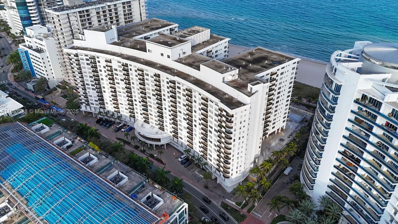 For Sale: $545,000 (2 beds, 2 baths, 1290 Square Feet)