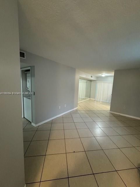 В аренду: $2,300 (3 спален, 2 ванн, 1099 Квадратных фут)