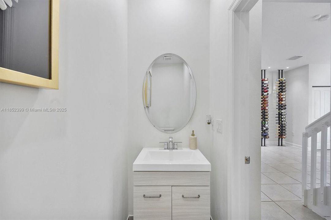 Недавно продано: $452,000 (3 спален, 2 ванн, 1539 Квадратных фут)