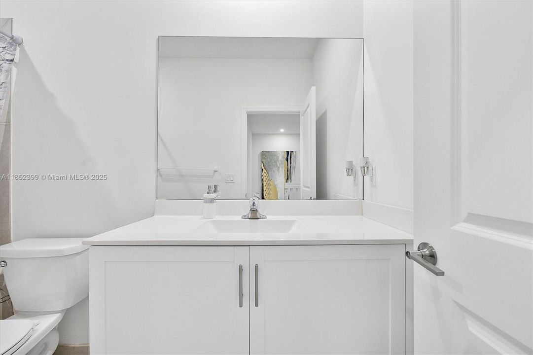 Недавно продано: $452,000 (3 спален, 2 ванн, 1539 Квадратных фут)