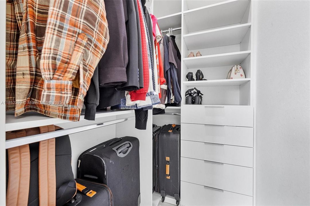 Недавно продано: $452,000 (3 спален, 2 ванн, 1539 Квадратных фут)