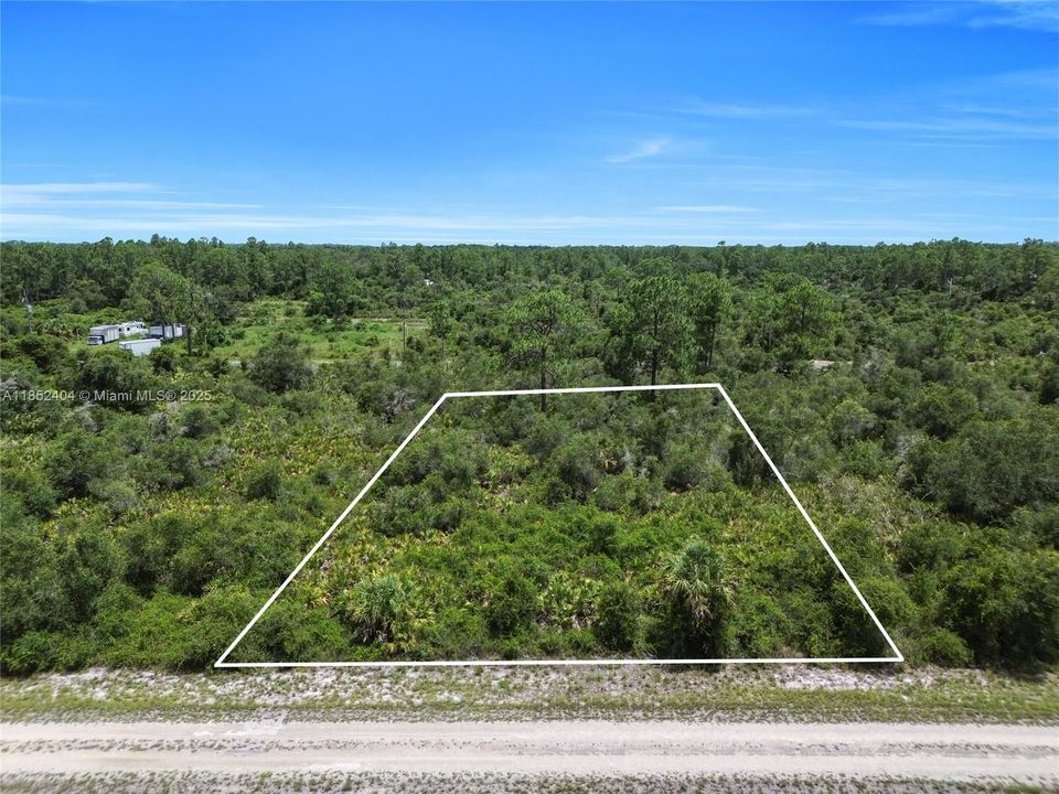 Под контрактом: $16,900 (0.28 acres)