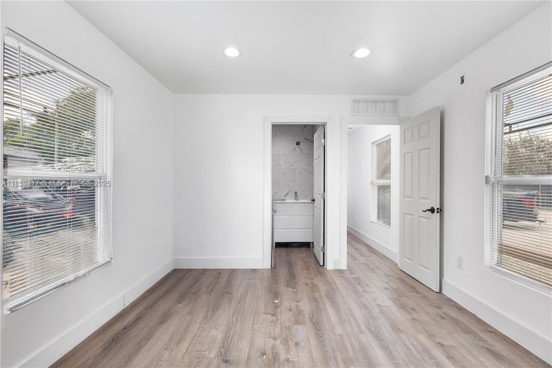 待售: $4,800,000 (0 贝兹, 0 浴室, 0 平方英尺)