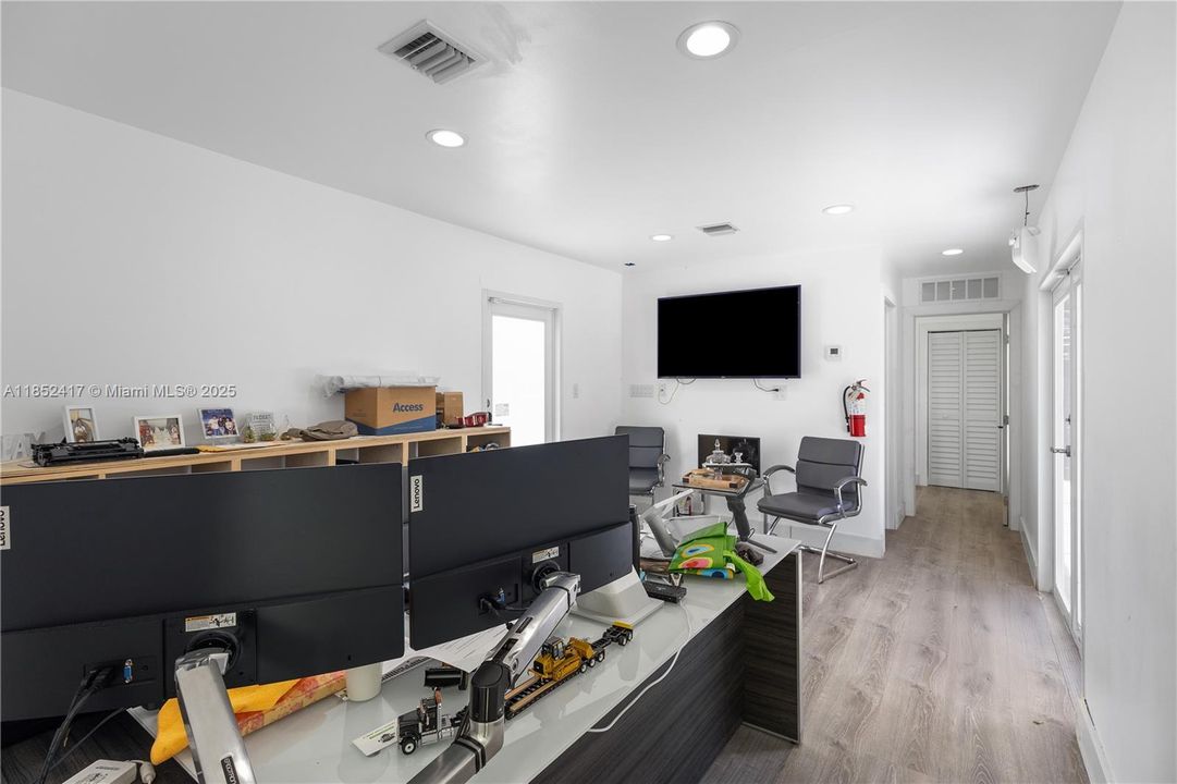 待售: $4,800,000 (0 贝兹, 0 浴室, 0 平方英尺)