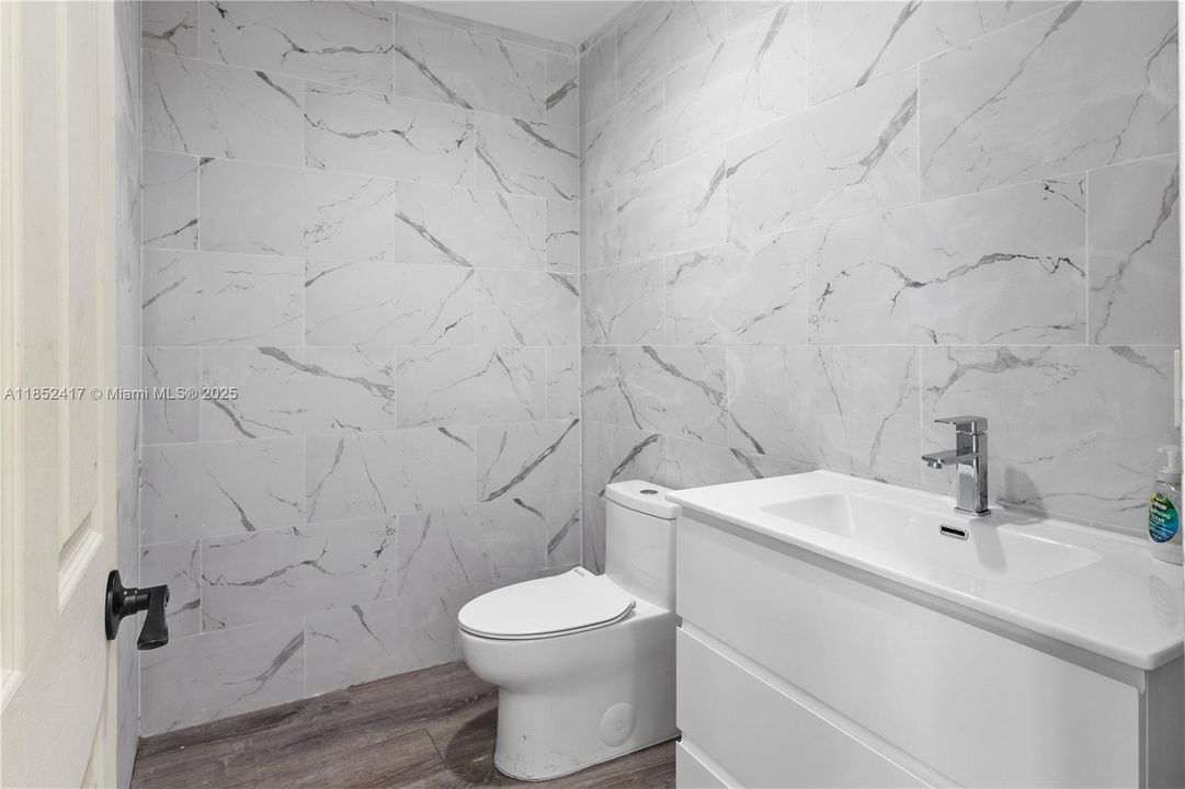 待售: $4,800,000 (0 贝兹, 0 浴室, 0 平方英尺)