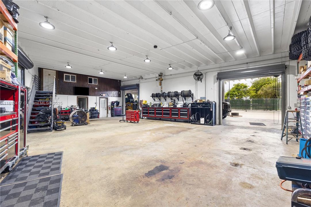 待售: $4,800,000 (0 贝兹, 0 浴室, 0 平方英尺)