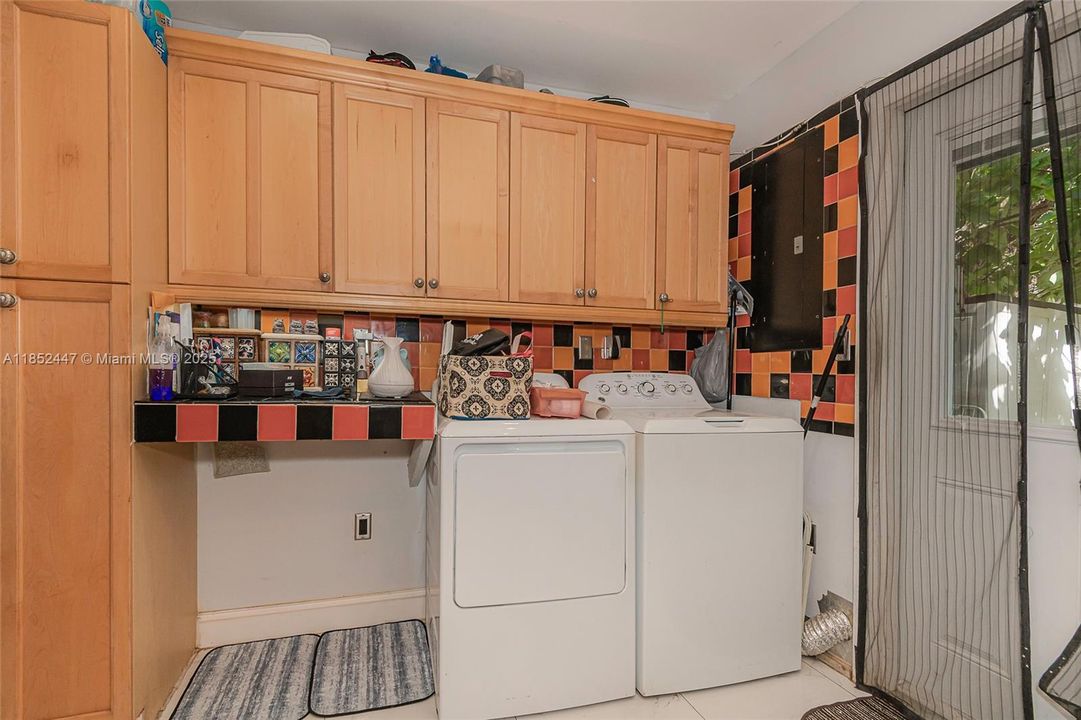 На продажу: $599,000 (0 спален, 0 ванн, 1560 Квадратных фут)