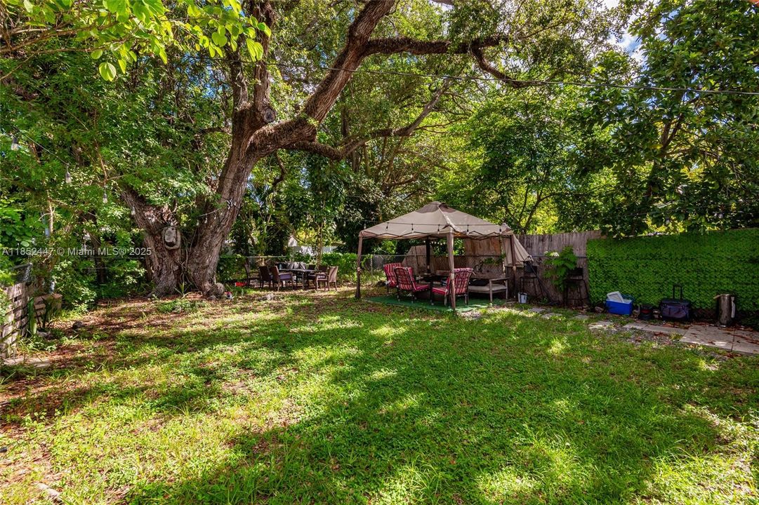 На продажу: $599,000 (0 спален, 0 ванн, 1560 Квадратных фут)