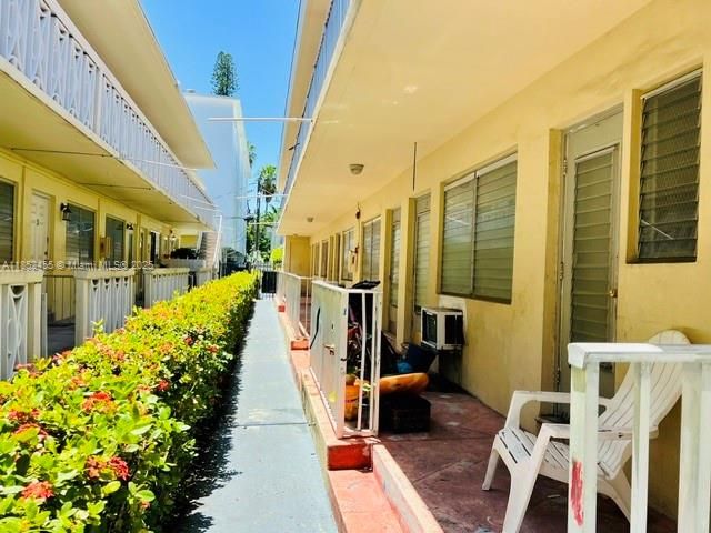 最近售出: $199,900 (0 贝兹, 1 浴室, 0 平方英尺)