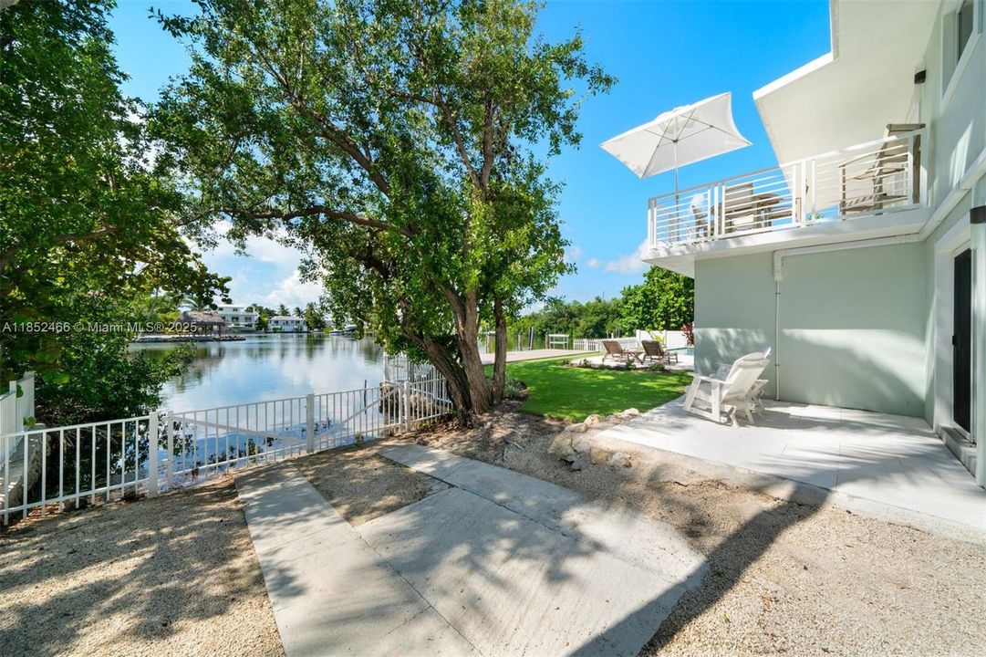 For Sale: $3,325,000 (4 beds, 3 baths, 0 Square Feet)