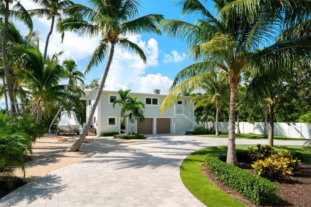 For Sale: $3,325,000 (4 beds, 3 baths, 0 Square Feet)