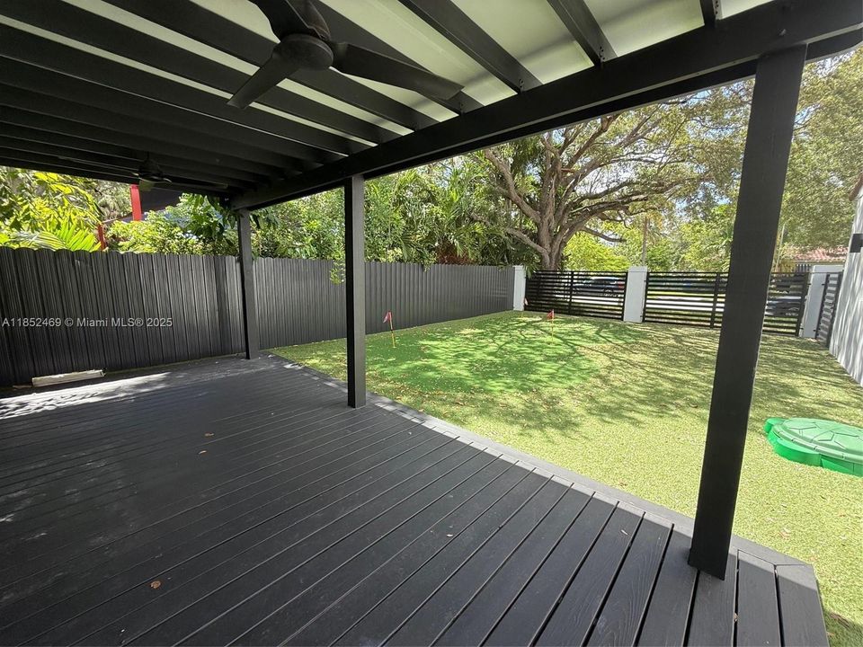 Недавно арендовано: $6,300 (3 спален, 2 ванн, 1568 Квадратных фут)